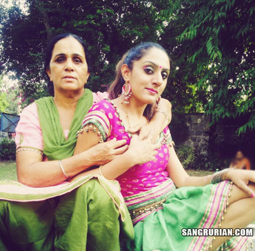 Shubhreet Kaur Ghumman Shubhreet Kaur Ghumman