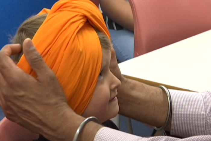 Tying Turbans to Unravel the Mystery Around Sikh Culture Tying Turbans to Unravel the Mystery Around Sikh Culture