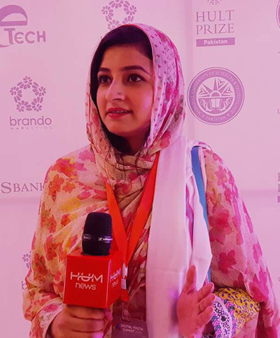 Meet Manmeet Kaur – Pakistan’s First Sikh Female News Reporter
Meet Manmeet Kaur – Pakistan’s First Sikh Female News Reporter